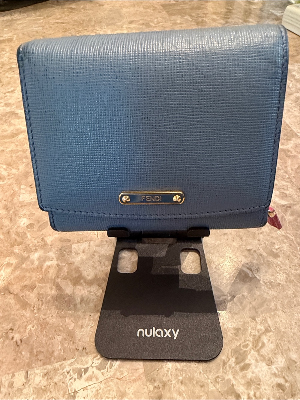 Fendi Authentic Textured Navy Leather Trifold Wallet with Gold Logo Plate - Picture 6 of 17